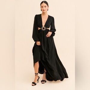Cutout Plunging Maxi Dress
Farm Rio